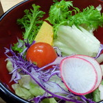 本庄うなぎ屋 - 一応付いてるサラダ