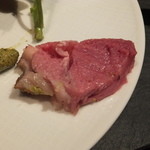 カモシヤ クスモト - メインのラム肉
