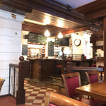 ZUM BITBURGER - あ、佳い雰囲気。入ってよかったな。