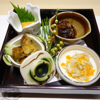 上野 榮 - 