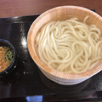 Marugame Seimen - 釜揚げうどん(並)＝２９０円