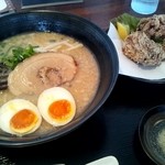 百饅馬力 - 唐揚げ＋ラーメン