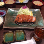 とんかつ檍 銀座8丁目店 - 特ヒレカツ定食
