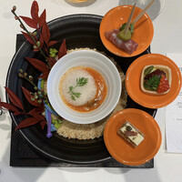 ナベノ-イズム - 鮮やかなオレンジ✖️黒色が素敵