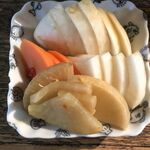 大倉山もつ肉店 - おしんこ 200円