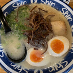 博多らーめん ShinShin 天神本店 - 