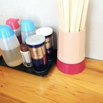 峰来軒 - 卓上調味料