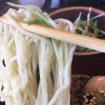 旬彩和食 よし田 - 麺アップ