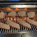 焼肉 食肉卸し直営店 塩梅アンバイ - 美味しそう