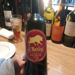 Il Banco - カウンターで見つけたイルバンコのラベルのワインボトル