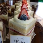 アンファン・ルミエール  - 