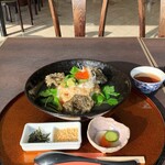 旬鮮美味 - 瀬戸内鯛のJINDA丼～だし茶漬仕立て～。1380円