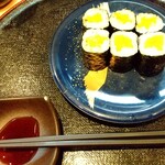 Kaitenzushi Honjin - 