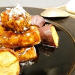 バルール - 黒酢の酢豚と、  自家製花巻(蒸しパン)