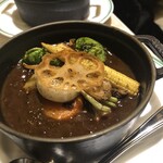 CURRY CLUB キュイエール - これはビーフ