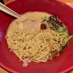 博多 一風堂 - 赤丸新味の麺