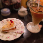 カフェ シャンソニエ アコリット - 