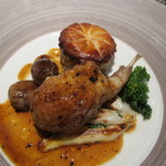 レストラン バカール - 仏ラカン産　仔鳩のアメリカンドッグ仕立て　小さなパイ包みを添えて