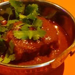 Spice&Dining KALA - これもオプション♪
      こんなポークビンダル見たこと無いわ(*･ω･)
      ポークは豚か。ダルは豆？ビンてなんすかー(;o;)