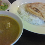 コチン ニヴァース - チキンカリー　パロタセット