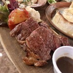 新宿 個室 肉&チーズ Meat&Cheese Ark - リブロースステーキ