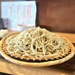 紫檀 手打ち蕎麦と焼鳥 - バシッと締まった外一蕎麦