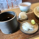 紫檀 手打ち蕎麦と焼鳥 - 長葱の切り付けも綺麗