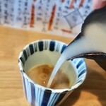 紫檀 手打ち蕎麦と焼鳥 - 蕎麦ツユを割ると最高！