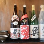 紫檀 手打ち蕎麦と焼鳥 - お酒のラインナップが充実