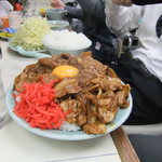 暁 - 焼肉丼（並)