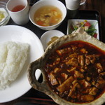 鴻福門 - 麻婆飯1000円