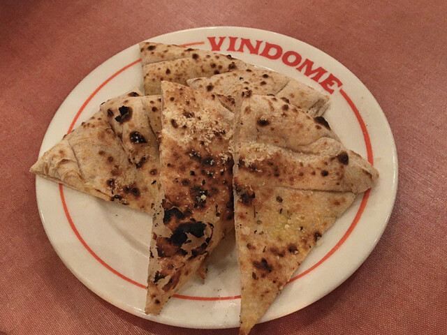 ヴァンドーム Vindome あおば通 ピザ ネット予約可 食べログ