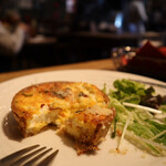 THE GLOBE Cafe - 