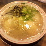 豚骨ラーメン