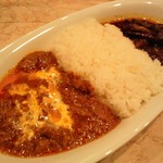 カマル - ﾊﾞﾀｰﾁｷﾝｶﾚｰとﾋﾞｰﾌｶﾚｰのｺﾝﾋﾞﾈｰｼｮﾝ