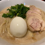 天骨庵 慶心 - 濃厚とりとん 850円