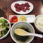 Nikutonya Chokusou Yakiniku Banri - 牛ハラミ定食