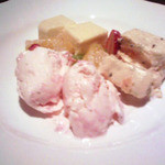 お箸で食べるレストラン つれづれ季 - デザート・桜のバニラ他