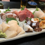 赤坂 宇廼丸鮨 - 刺身盛り合わせこれで4人分