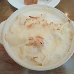 マロ男爵 - シンプルなポテトグラタン塩胡椒の塩梅がいいですね