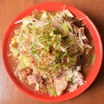 ぶた金ラーメン - 料理写真:ぶた金ラーメン醤油はガッツリあっさり！