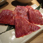 YAKINIKU MARUUSHI - トモ三角