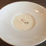 Bisutoro Aronji - 大根のスープ
