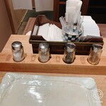 テンプラ モトヨシ いも - お好みトッピングのお塩4種