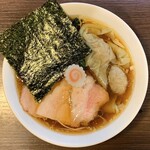 らぁ麺 紫陽花 - ・焼豚わんたん中華そば 
      ・醤油かすクリーム黒蜜きなこ
      …セット価格 2000円