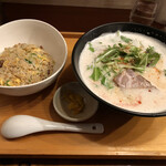 花福 - たんたん麺＋炒飯セット⭐︎1010円也