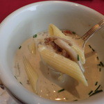 ラ・ブラッスリーシェ松尾 - ２０１２／０４／１６　ペンネがごろごろ入ってます(*^^)v