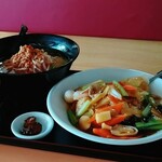 Taiwan Riyourikoufuku - 中華飯と台湾ラーメン