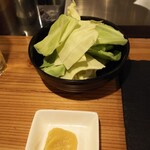 炭焼 鶏たか - 味噌が美味いんだよねー