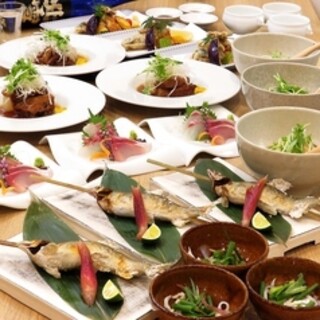 9月 旬の食材に舌鼓 季節の宴コース 鮮魚と産直旬野菜を彩り豊かに味わう 2h飲放5000円 とく山 広島 ふぐ 食べログ